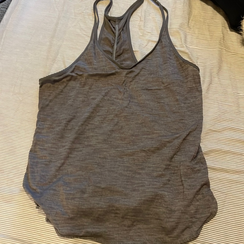 Lululemon gray tank